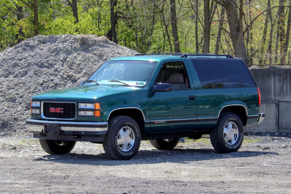 14k-Mile 1997 GMC Yukon 2-Door SLT 4x4 for sale on BaT Auctions - sold for  $42,750 on July 9, 2022 (Lot #78,185) | Bring a Trailer