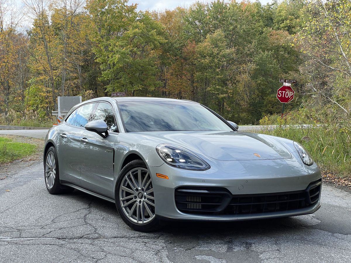 The 2021 Porsche Panamera 4S E-Hybrid Sport Turismo Review: Nice.