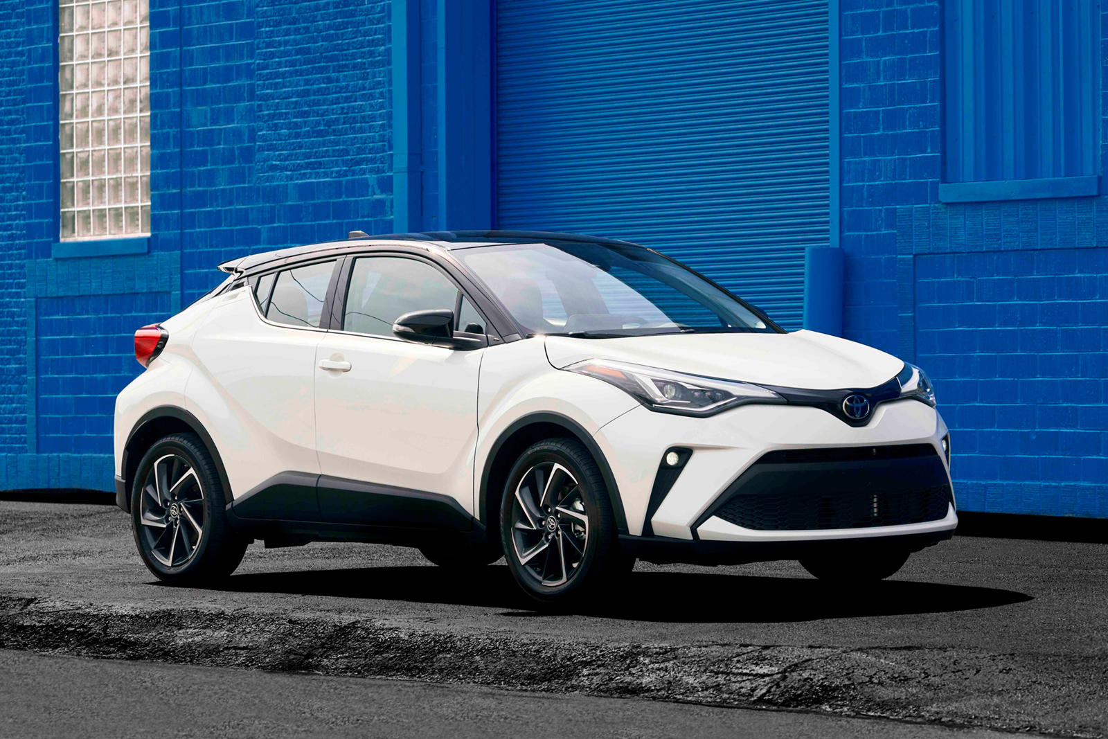 2022 Toyota C-HR Review, Pricing | C-HR SUV Models | CarBuzz