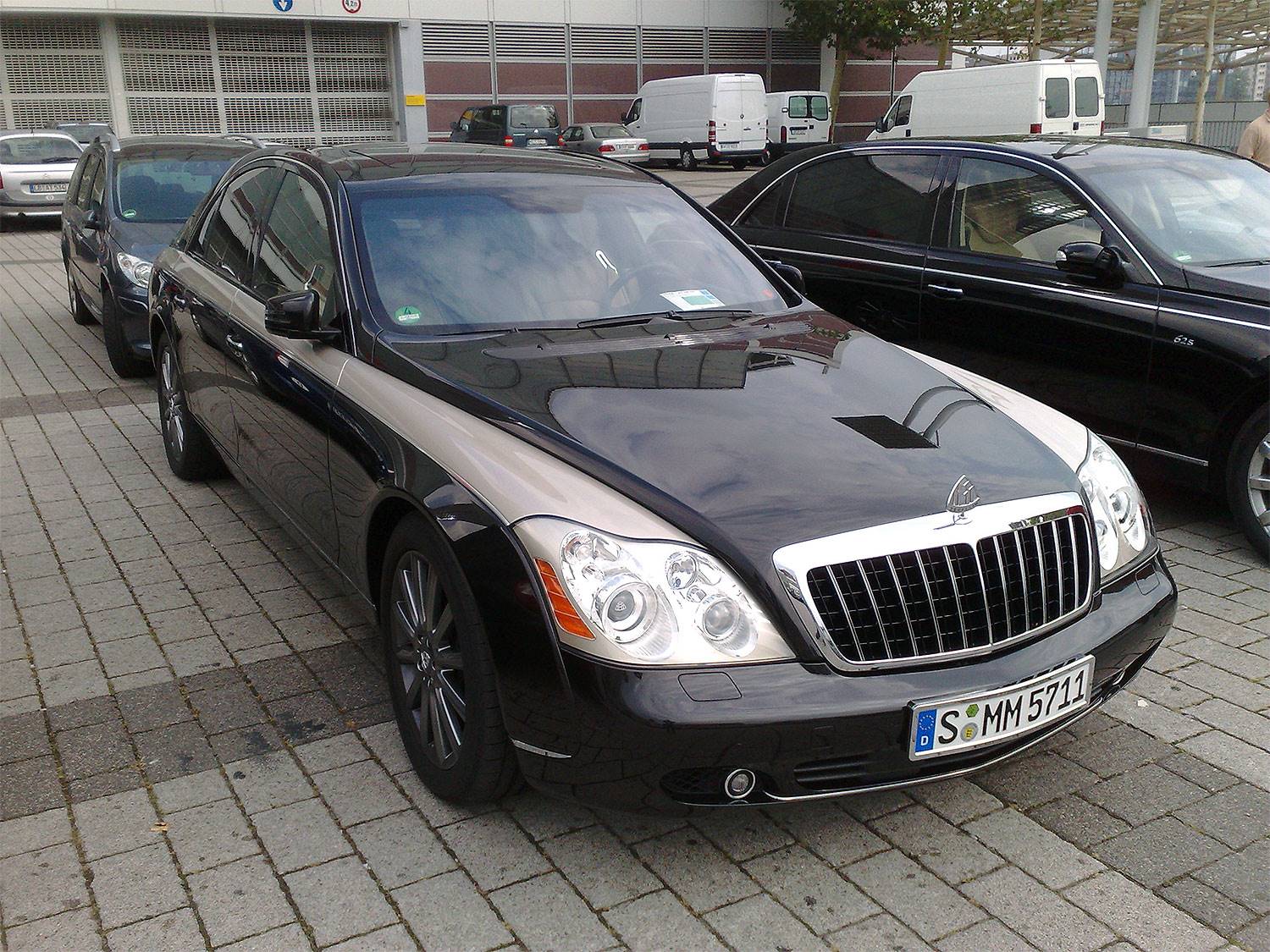 2009 Maybach 62 S 4dr Sedan 5-spd TouchShift w/OD