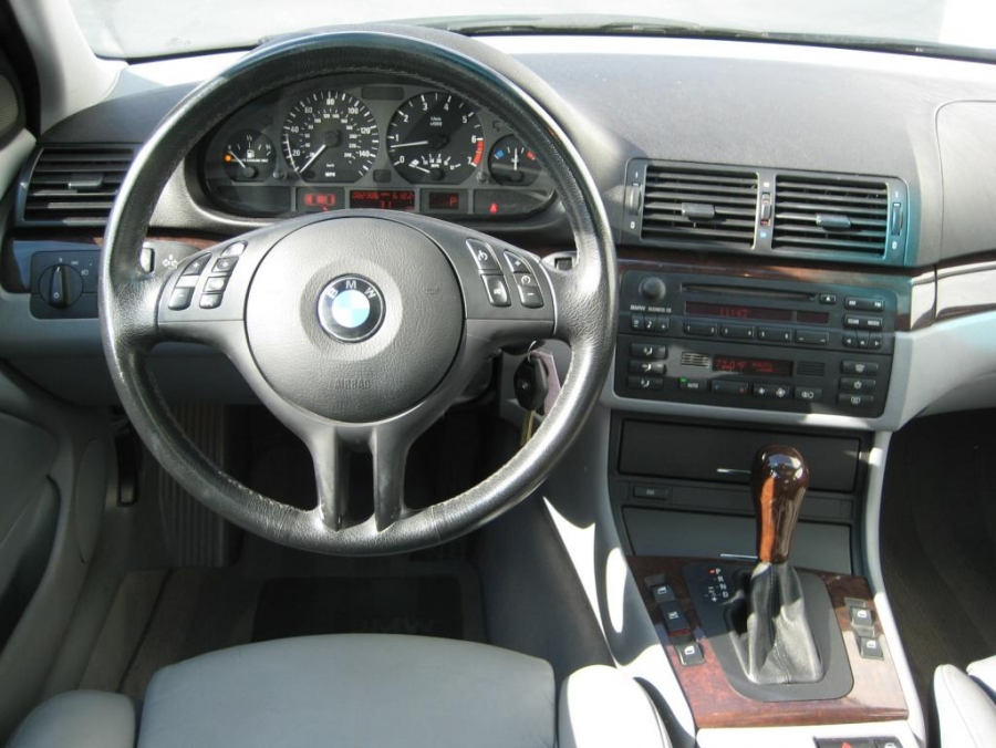 2002 BMW 325i Automatic Sedan