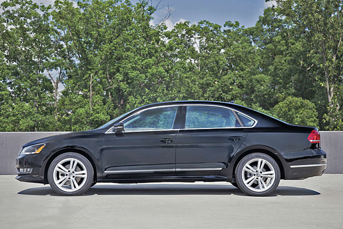 Better Base: 2014 Volkswagen Passat 1.8T SEL Premium