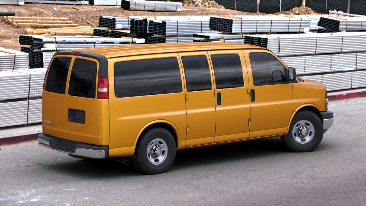 2022 Chevrolet Express Review, Pricing, and Specs