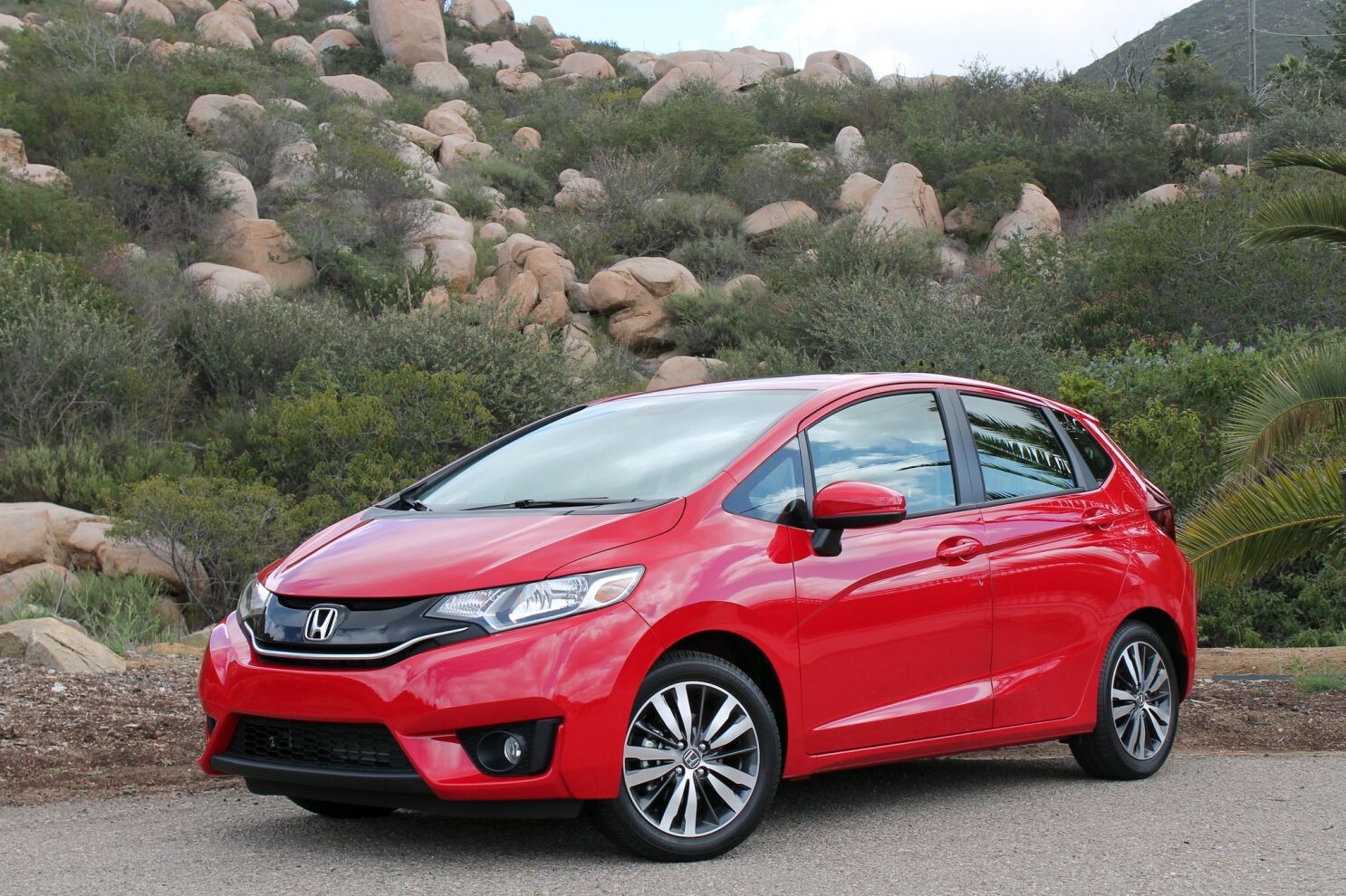 First Drive: Redesigned 2015 Honda Fit is less fun to drive - Los Angeles  Times