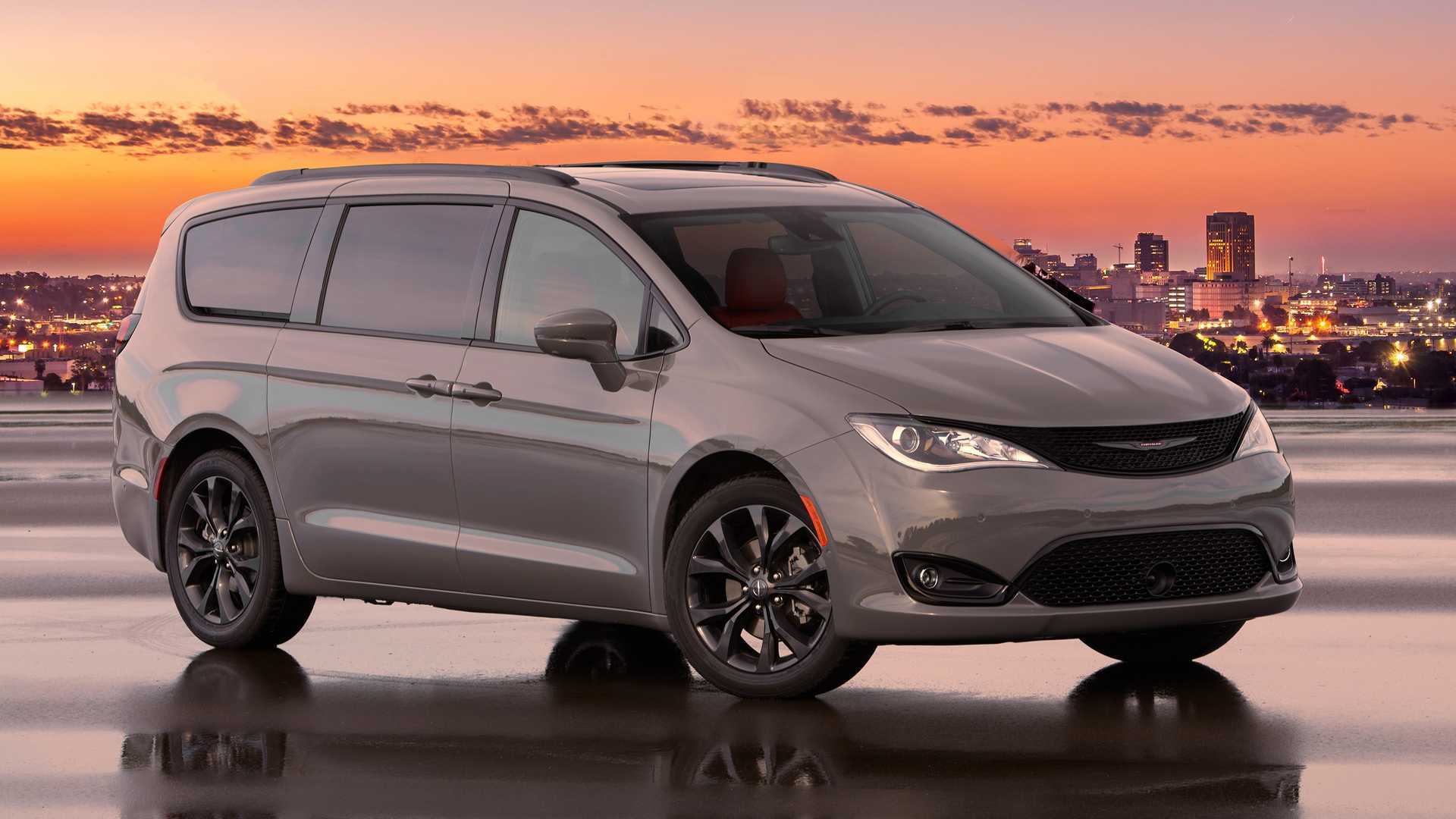 2020 Chrysler Pacifica Red S Edition Is A Colorful Minivan