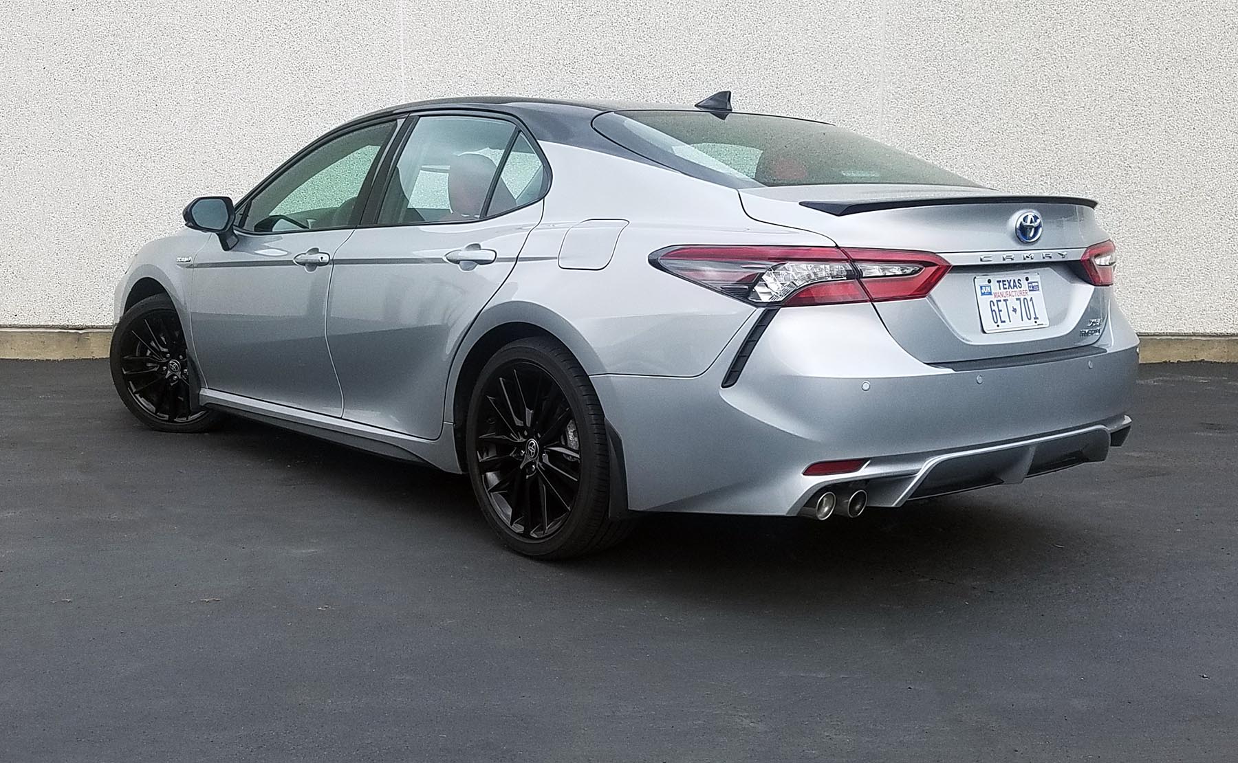 Test Drive Gallery: 2022 Toyota Camry Hybrid XSE | The Daily Drive |  Consumer Guide® The Daily Drive | Consumer Guide®
