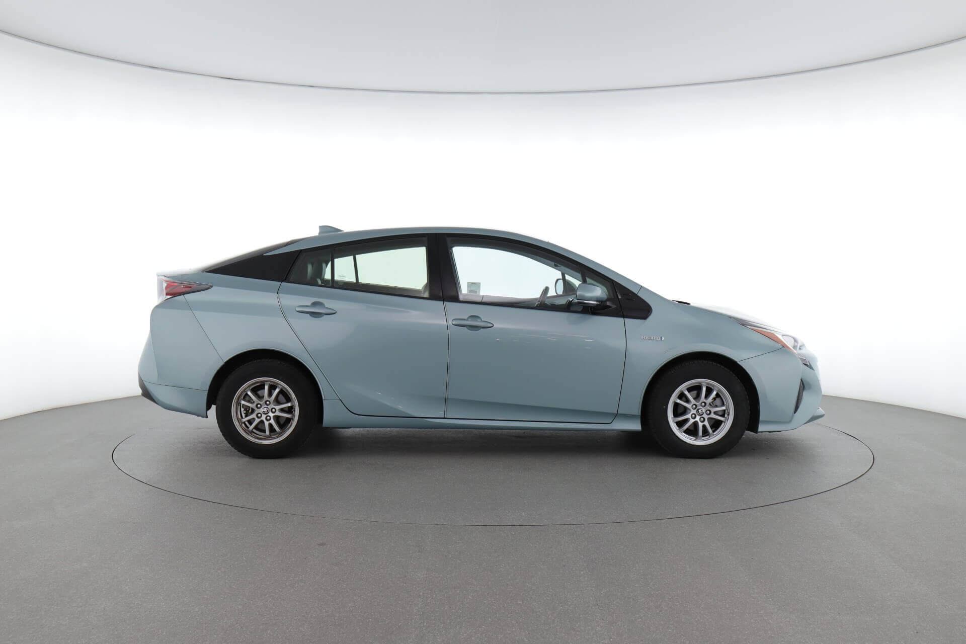 Toyota Prius Reviews: Price, Models and More | Shift