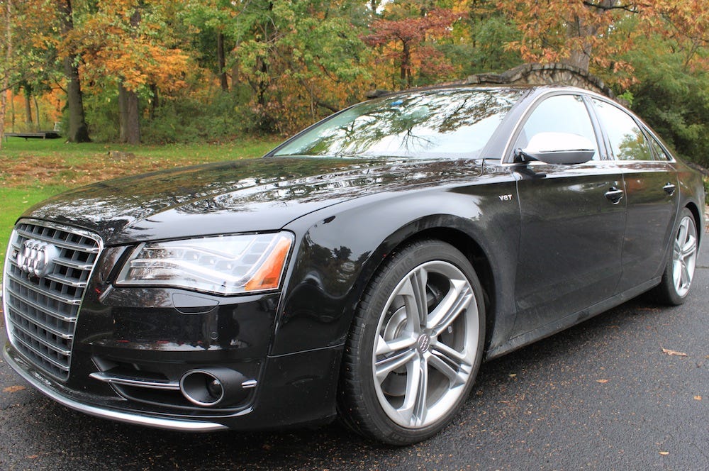 2013 Audi S8 Review and Photos