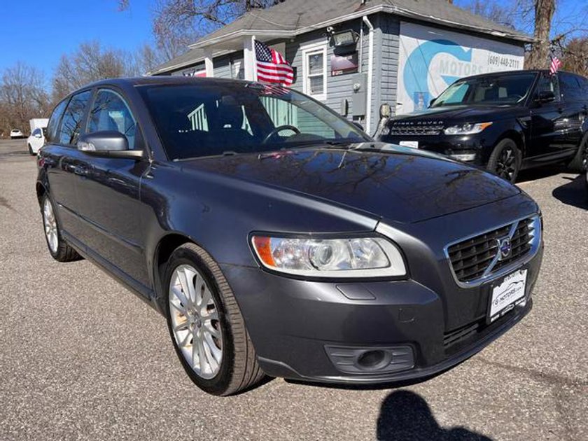 Used 2010 Volvo V50 for Sale Right Now - Autotrader