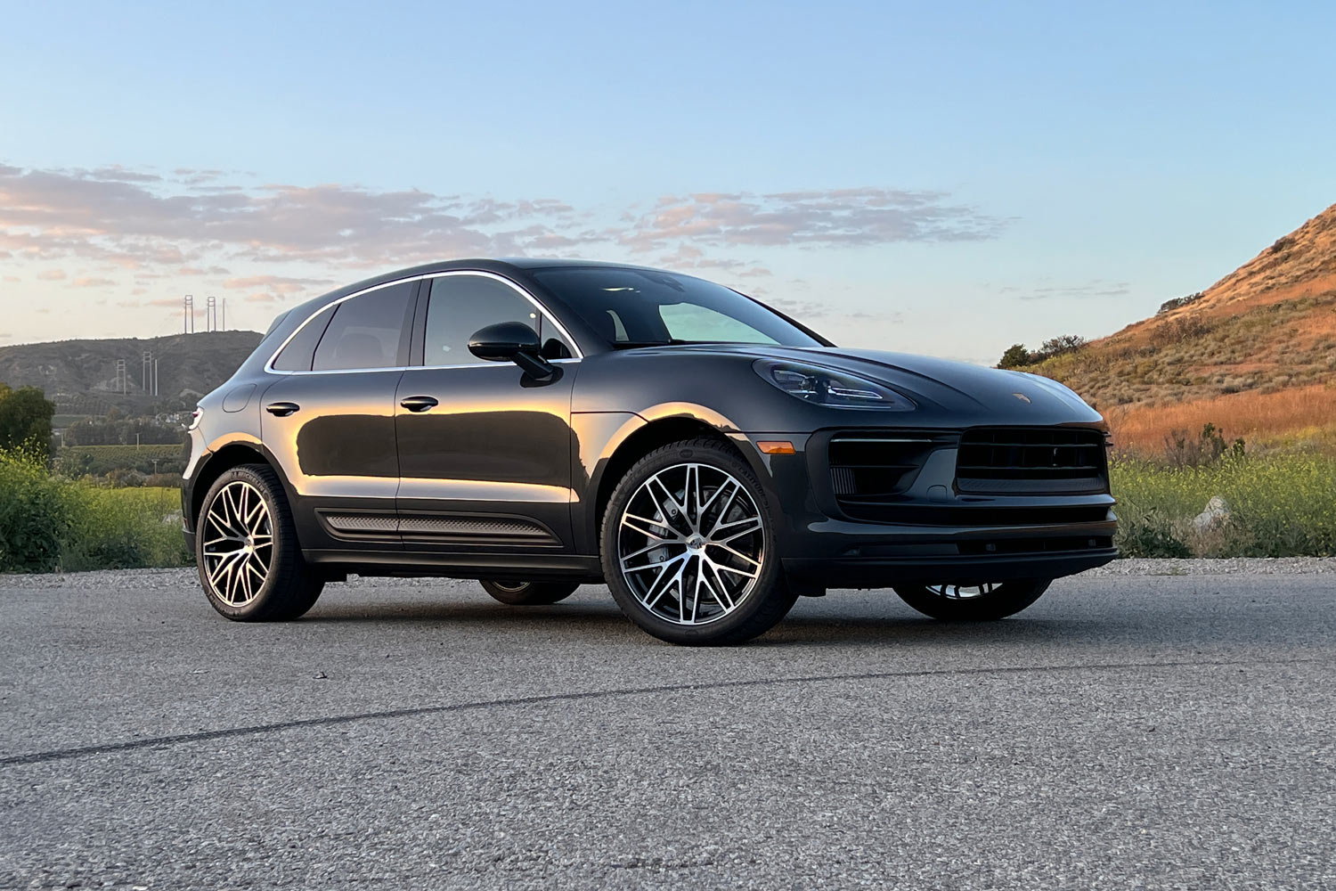 2022 Porsche Macan Reviews, Price, MPG and More | Capital One Auto Navigator