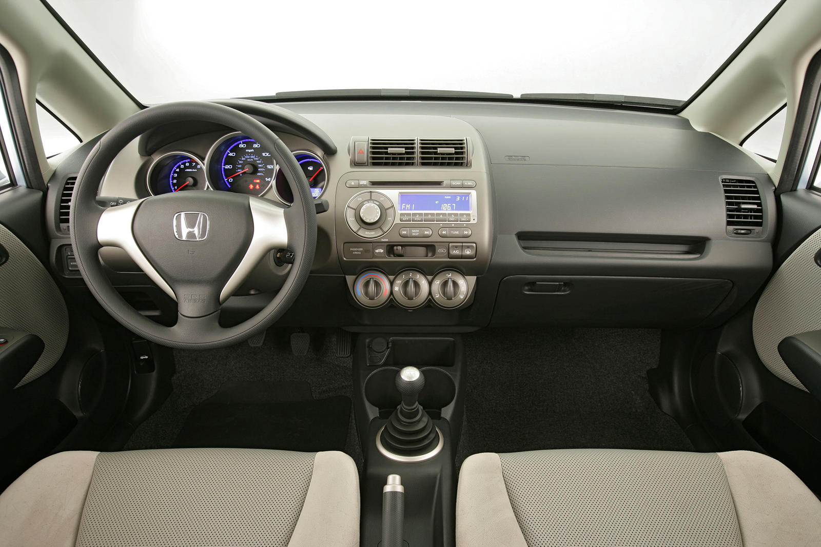 2008 Honda Fit Interior Photos | CarBuzz