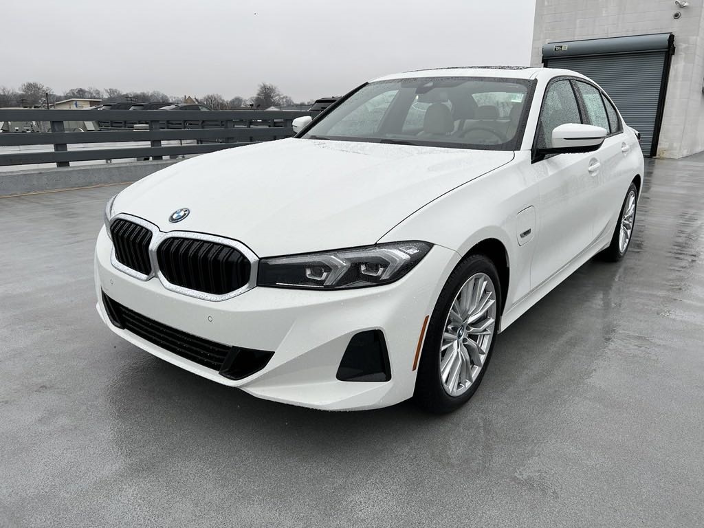 Pre-Owned 2023 BMW 3 Series 330e xDrive Plug-In Hybrid 4dr Car in  Bridgeport #52094 | BMW of Bridgeport