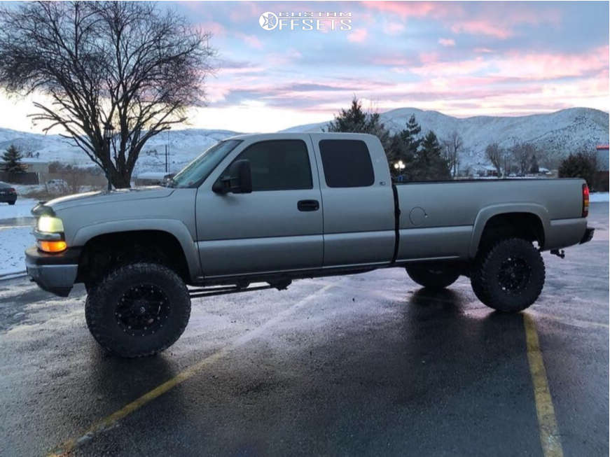 1999 Chevrolet Silverado 2500 with 17x9 1 Fuel Hostage and 35/12.5R17 Nitto  Trail Grappler and Suspension Lift 6" | Custom Offsets