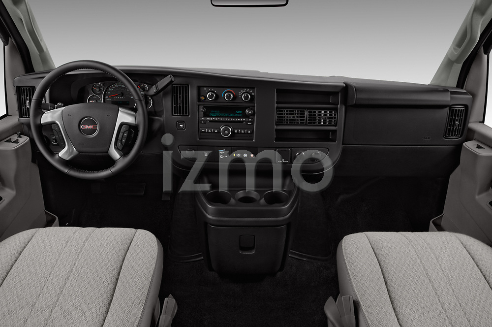 2018 GMC Savana-Passenger 3500-LS-Ext 5 Door Passenger Van Dashboard  Stockphoto | izmostock