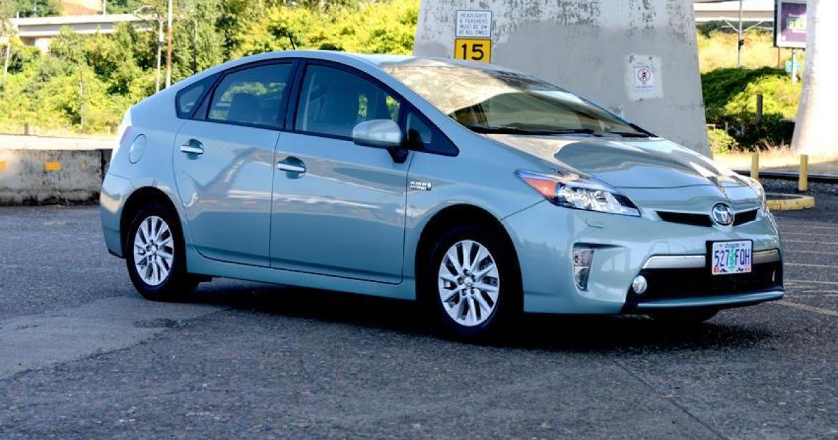 2012 Toyota Prius Plug-in review | Digital Trends