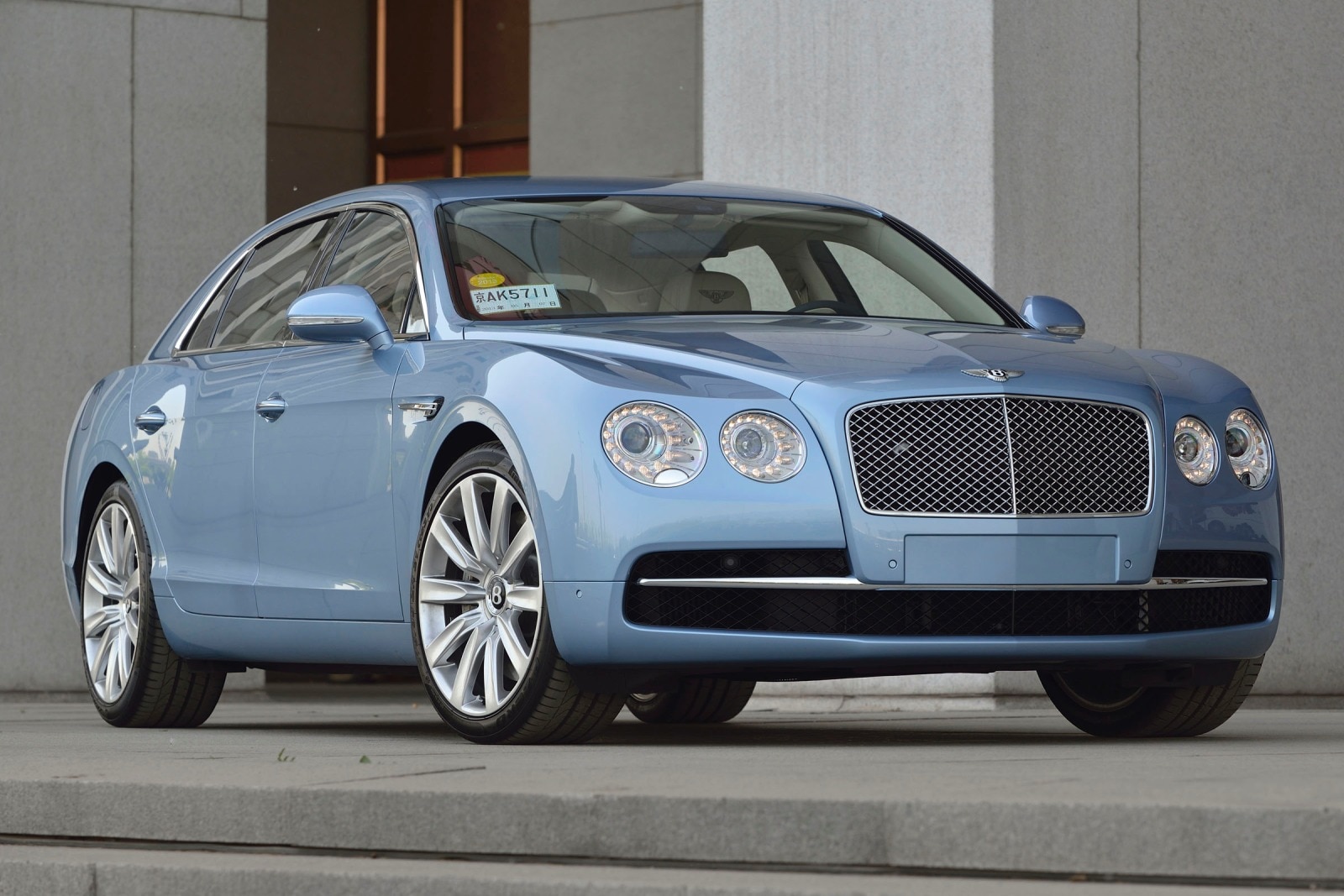 2014 Bentley Flying Spur Review & Ratings | Edmunds
