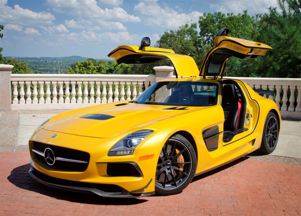 The SLS AMG Black Series Is Still the Coolest Mercedes Supercar