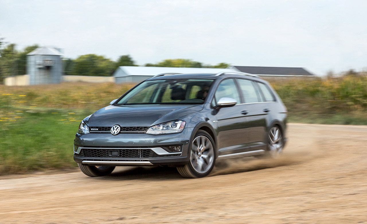 2019 Volkswagen Golf Alltrack Review, Pricing, and Specs