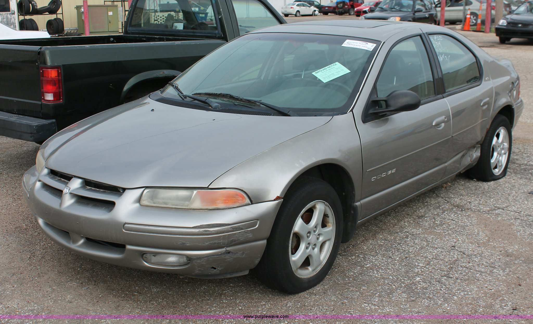 1999 Dodge Stratus ES in Wichita, KS | Item I8044 sold | Purple Wave