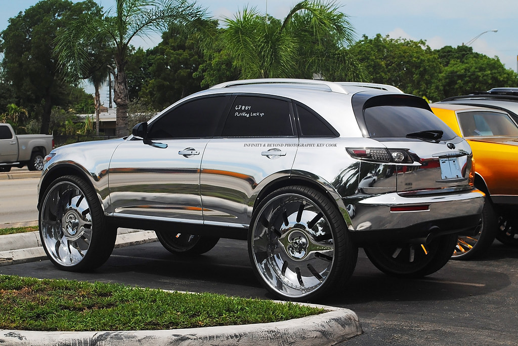 Chrome Wrapped Infiniti FX35 w/ Huge Rims | Kev Cook | Flickr