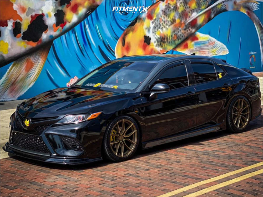 2019 Toyota Camry SE with 19x8.5 XXR 559 and Lionhart 225x40 on Coilovers |  1686978 | Fitment Industries