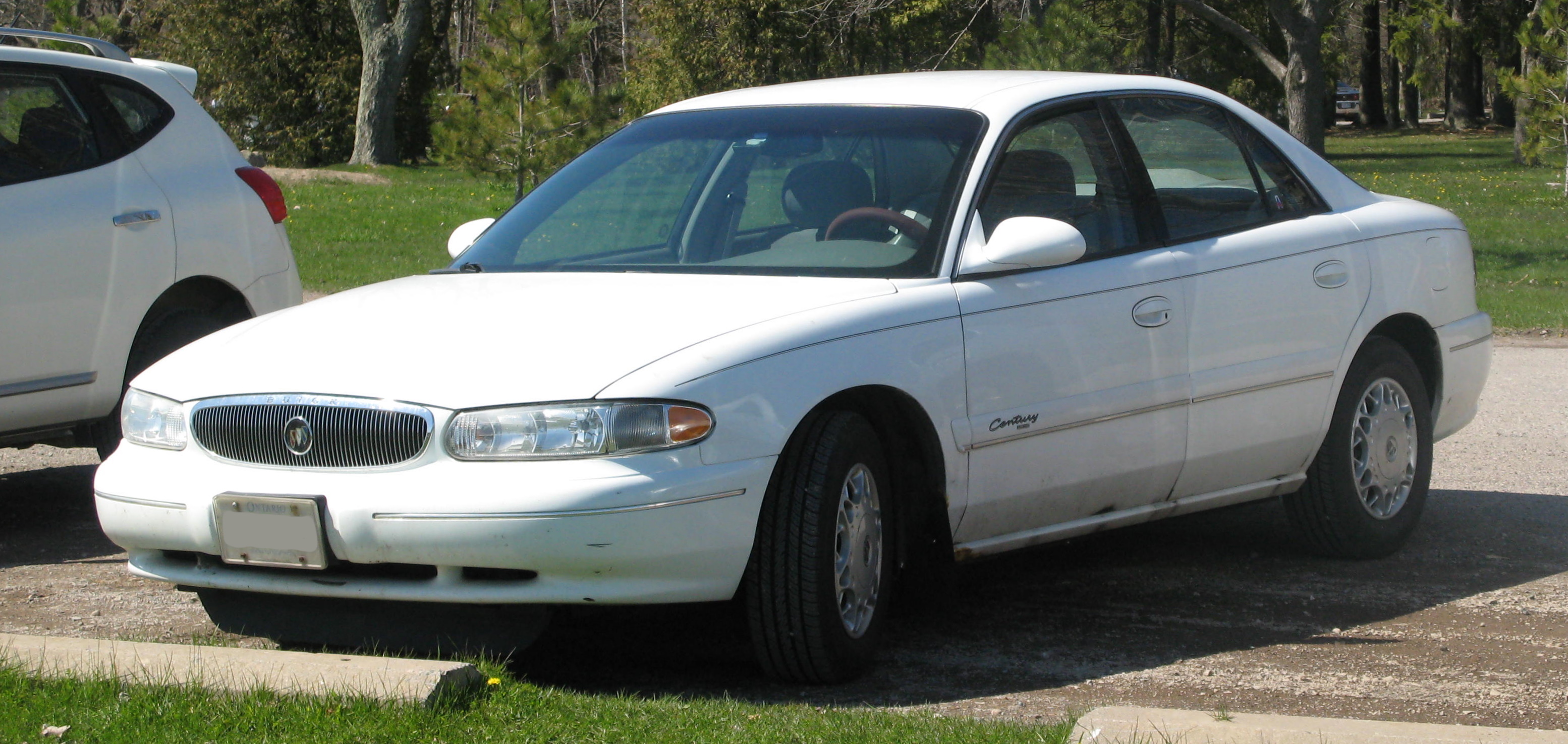 File:1999 Buick Century Limited, Front Left, 05-16-2020.jpg - Wikimedia  Commons