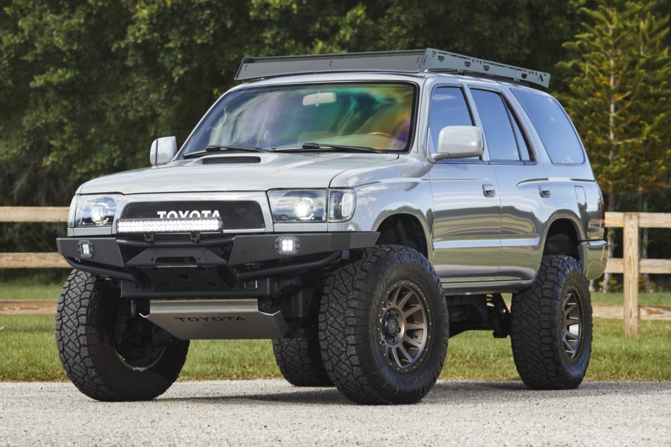 1998 Toyota 4Runner SR5 4WD for sale on BaT Auctions - sold for $28,250 on  May 22, 2022 (Lot #74,072) | Bring a Trailer