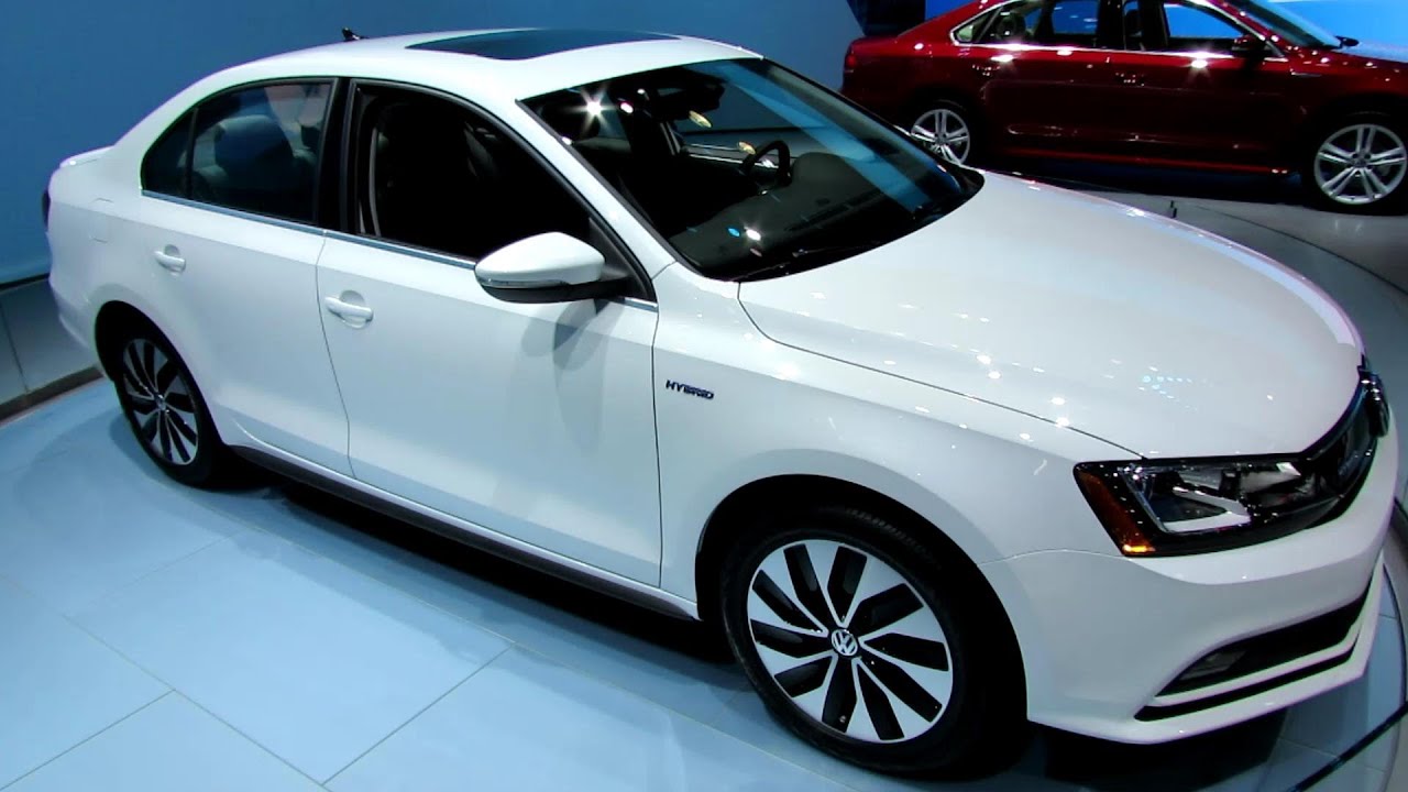 2015 Volkswagen Jetta Hybrid - Exterior and Interior Walkaround - 2014 New  York Auto Show - YouTube