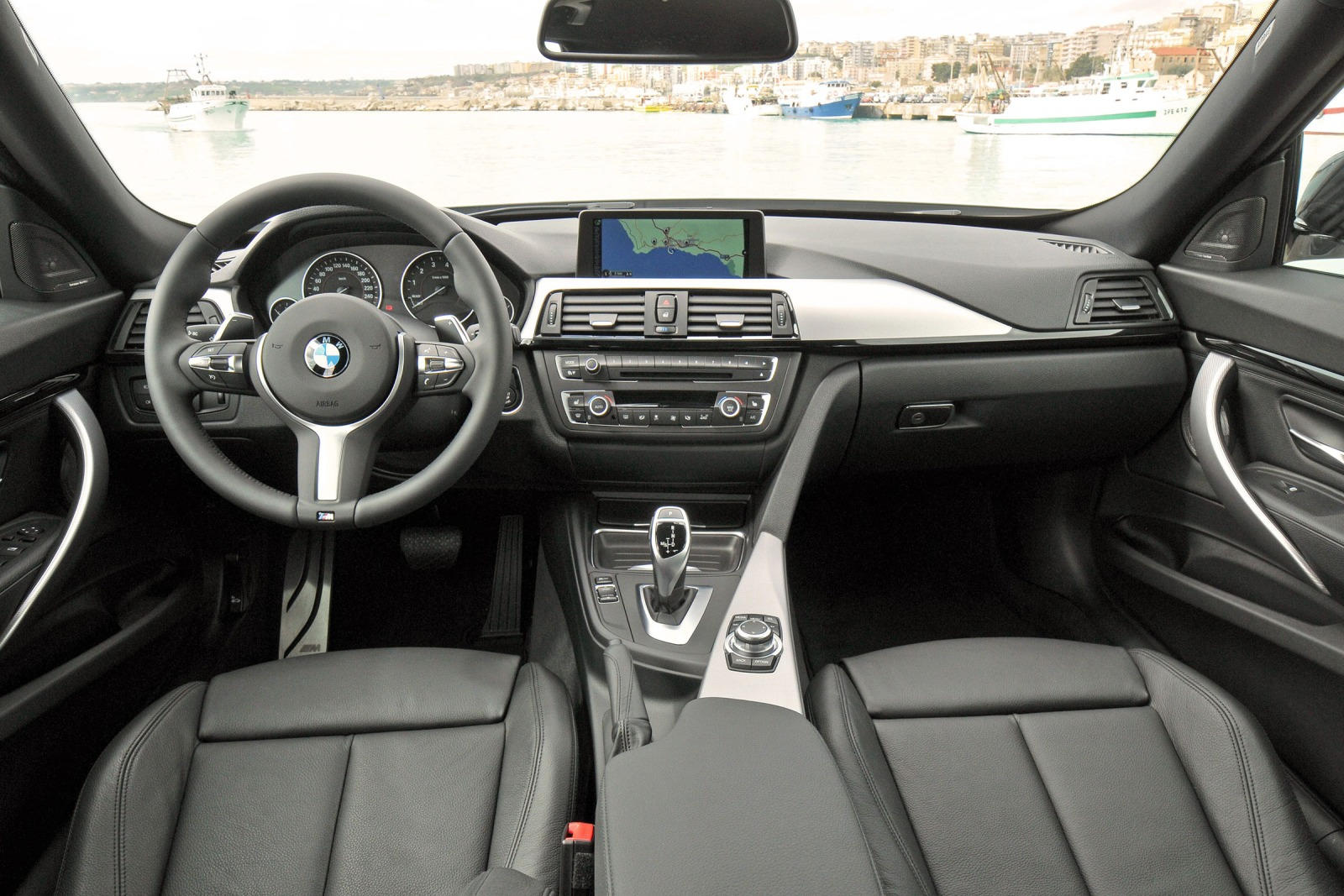 2016 BMW 3 Series Gran Turismo Interior Photos | CarBuzz