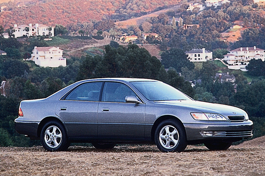 1997-01 Lexus ES 300 | Consumer Guide Auto