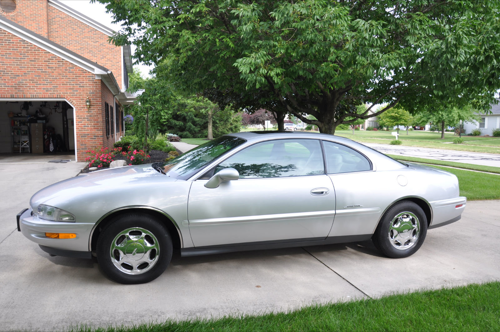 Why the 1999 Buick Riviera Silver Arrow Was the End of an Era -  autoevolution