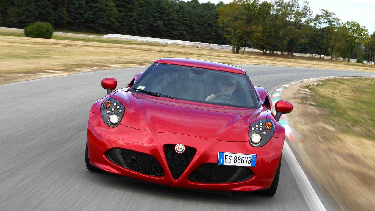 Alfa Romeo 4C (2014-2019) review | Auto Express