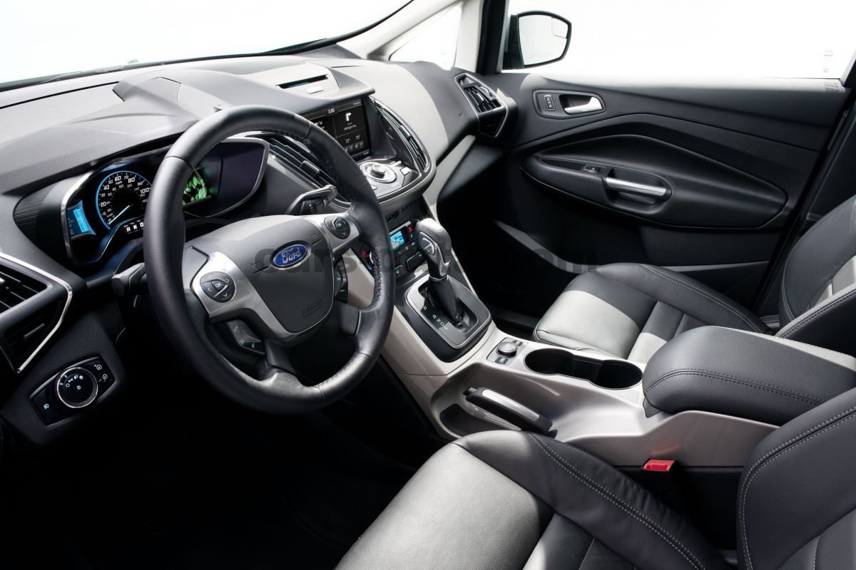 Ford C-MAX Energi images (17 of 25)