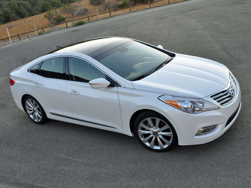 Refreshed 2015 Hyundai Azera Adds More Technology | Autobytel.com