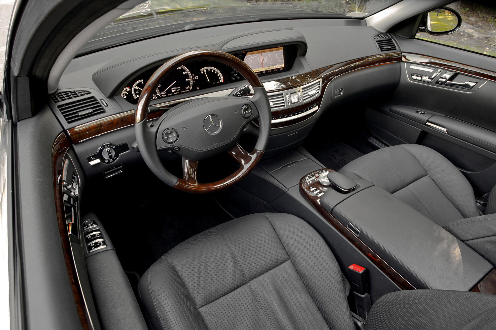 2008 Mercedes-Benz S-Class Sedan Interior Photos | CarBuzz
