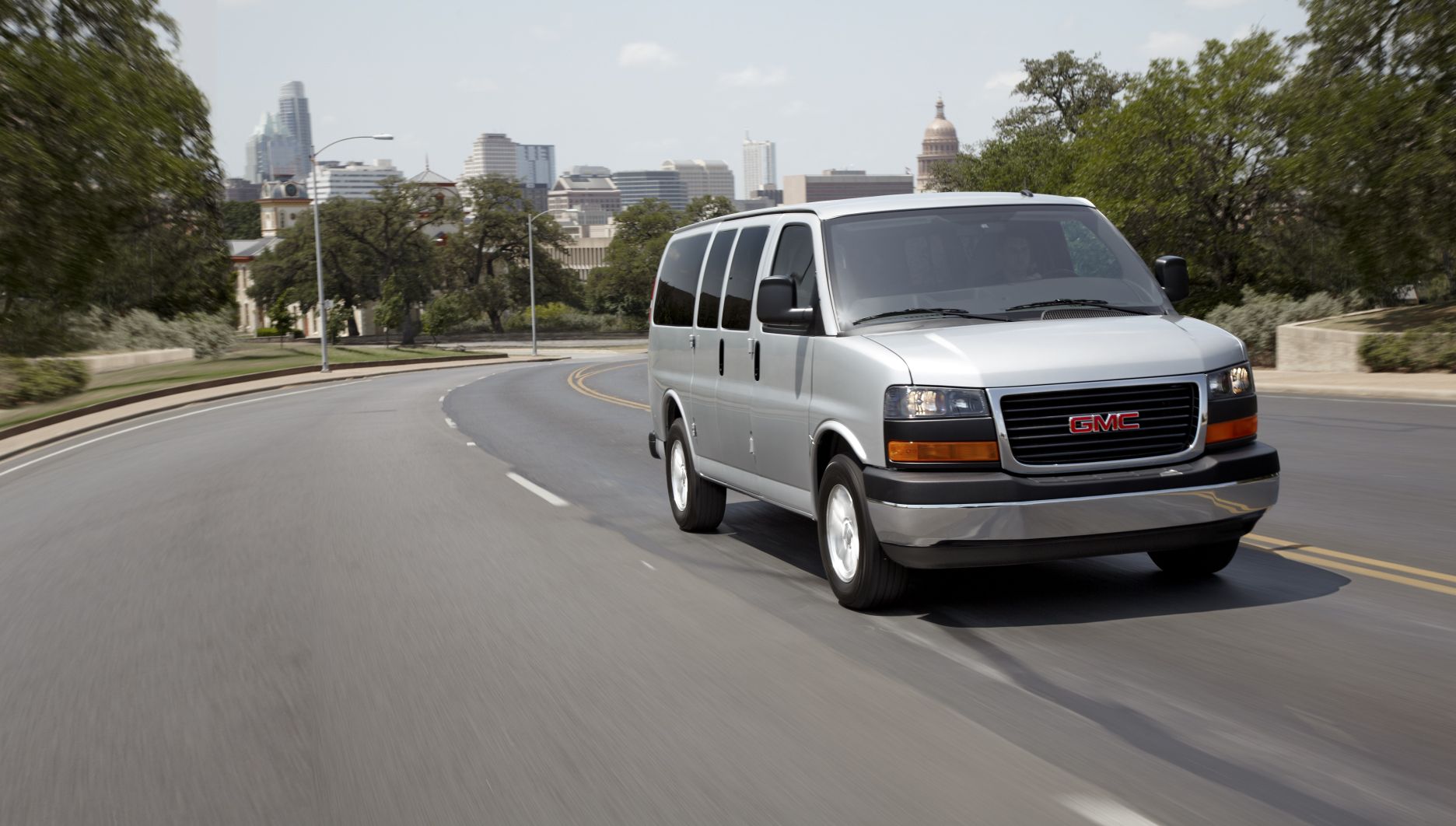 2022 GMC Savana Review, Pricing, and Specs