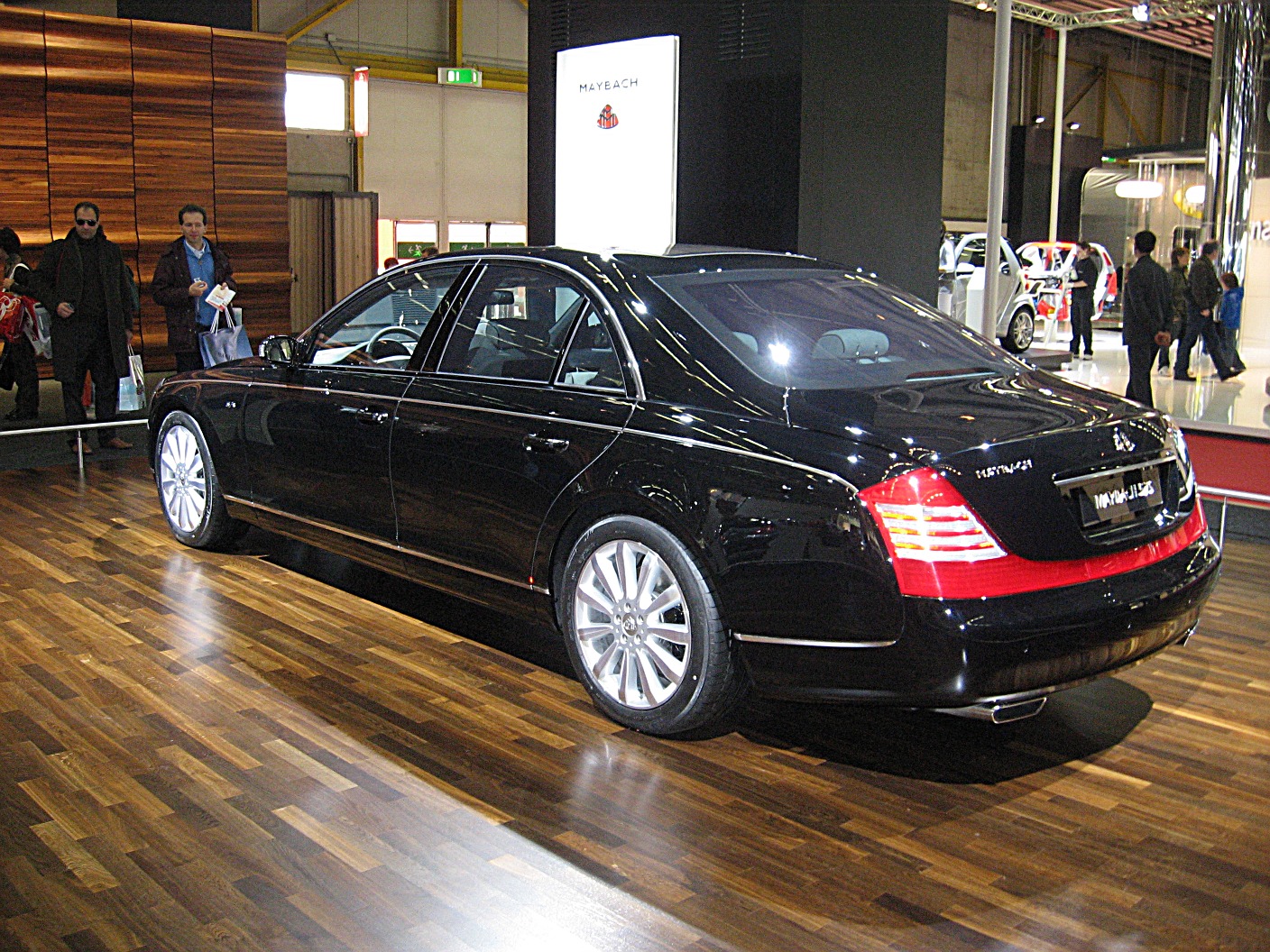 File:Maybach-57 Rear-view.JPG - Wikimedia Commons