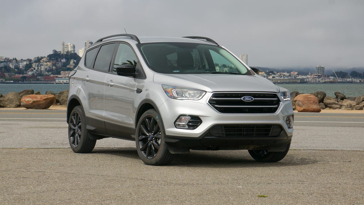 2017 Ford Escape review: Ford shrinks Escape's engine, adds 4G/LTE data -  CNET
