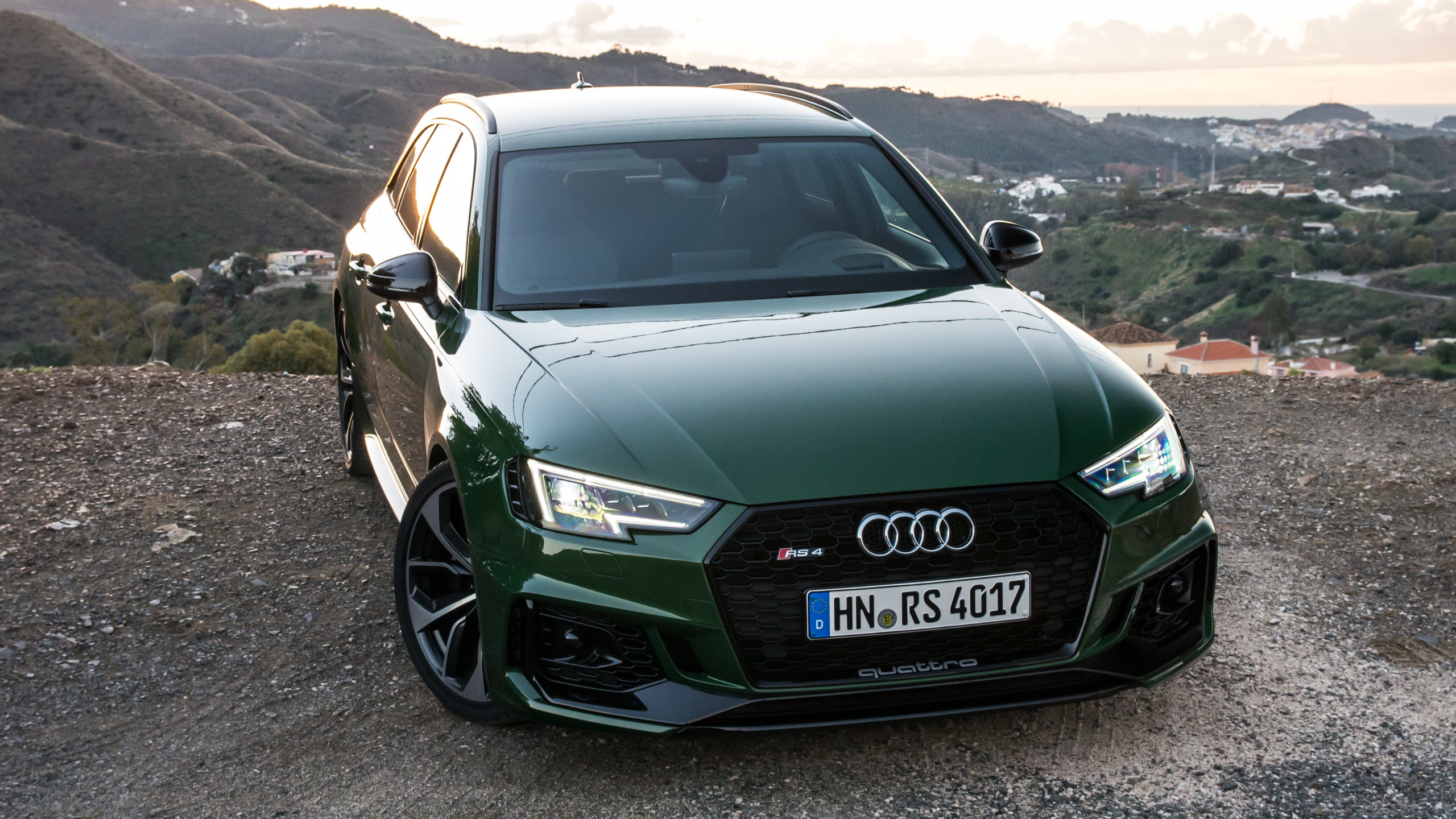 Audi RS4 Avant (2018) review: Fast, furious and also mildly practical