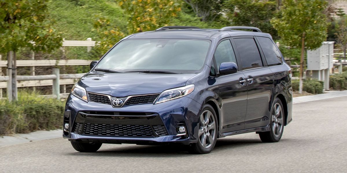 2018 Toyota Sienna Review, Pricing, and Specs