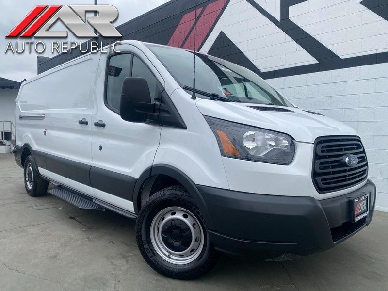 Pre-Owned 2017 Ford Transit Van T-150 148" Low Rf 8600 GVWR Sliding RH Dr  Undefined in Santa Ana #S34018 | Auto Republic