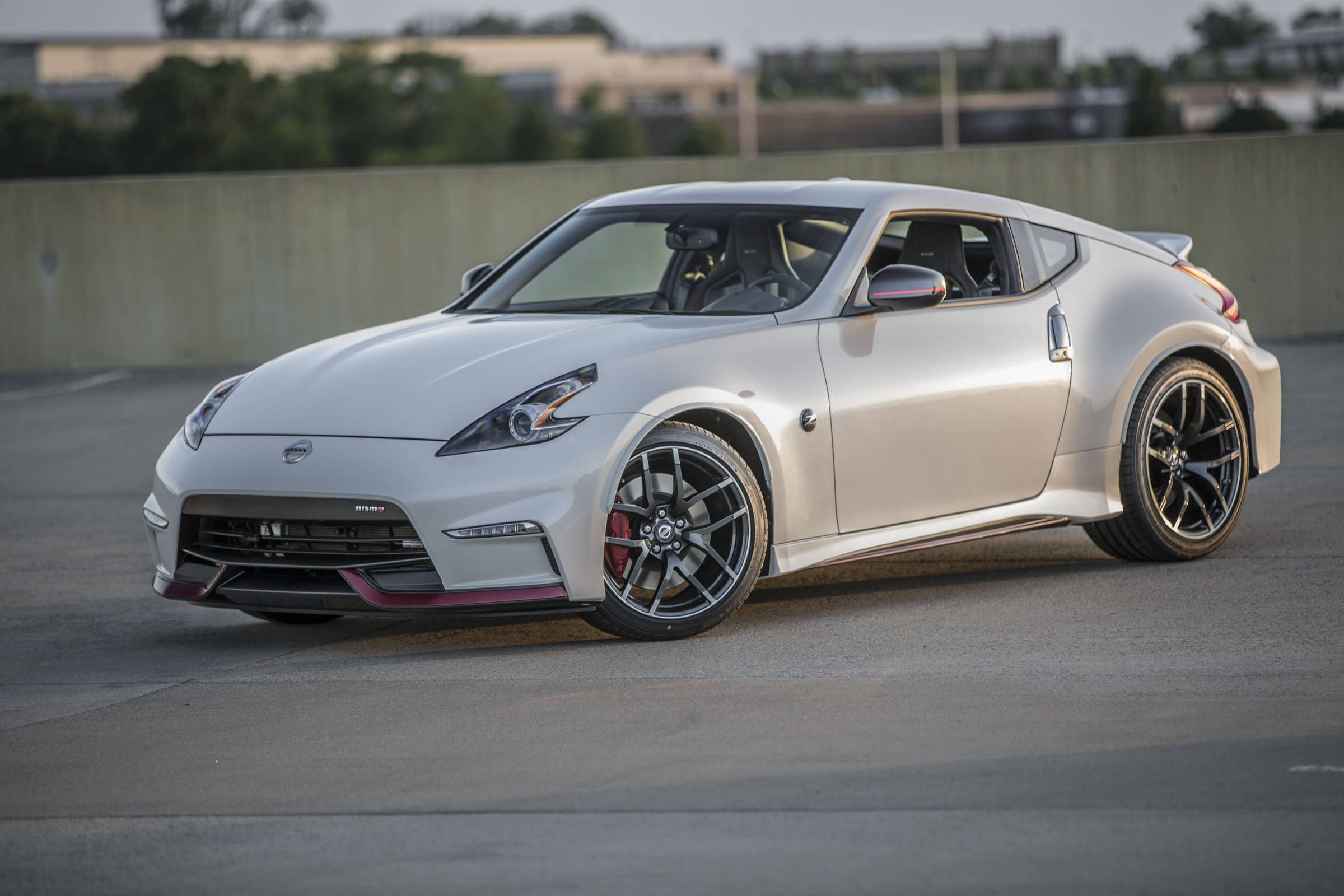 2018 Nissan 370Z Nismo essentials: I should love this