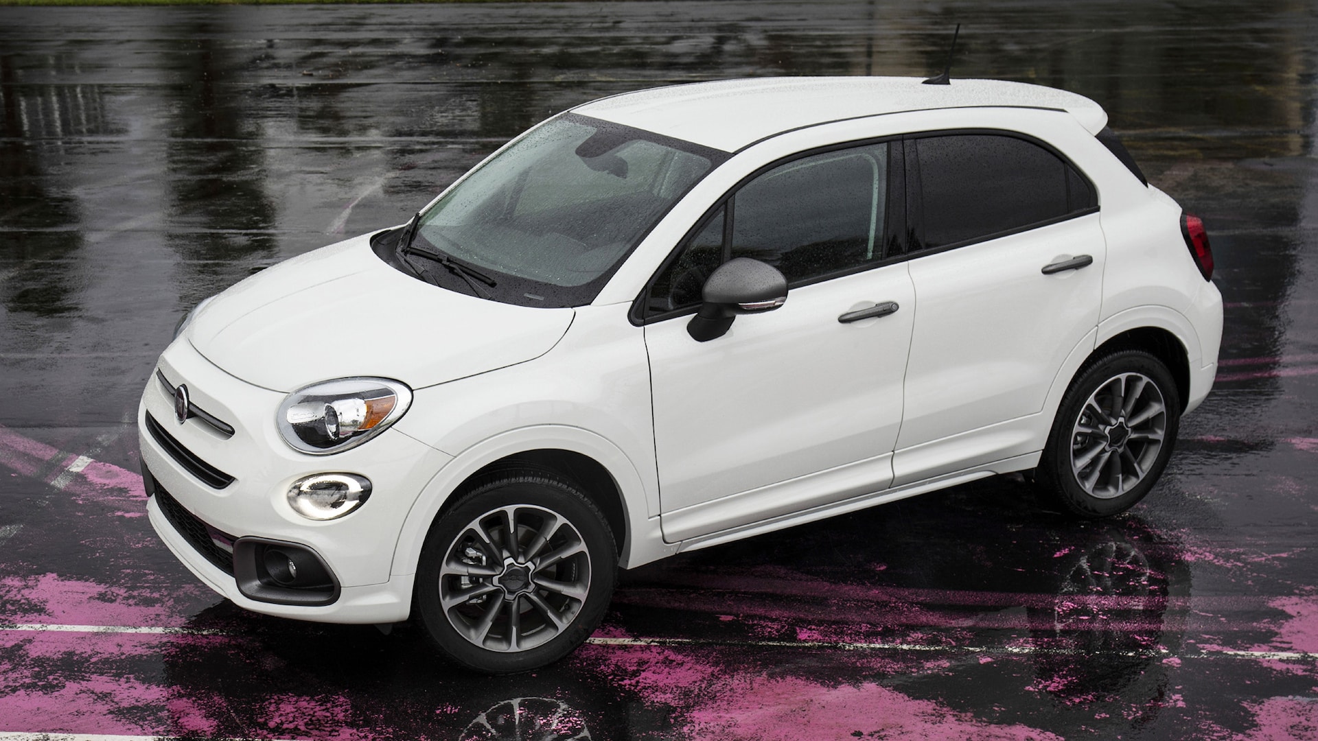 The Fiat 500X Will Die, But the Future's Bright for the Tiny 500e