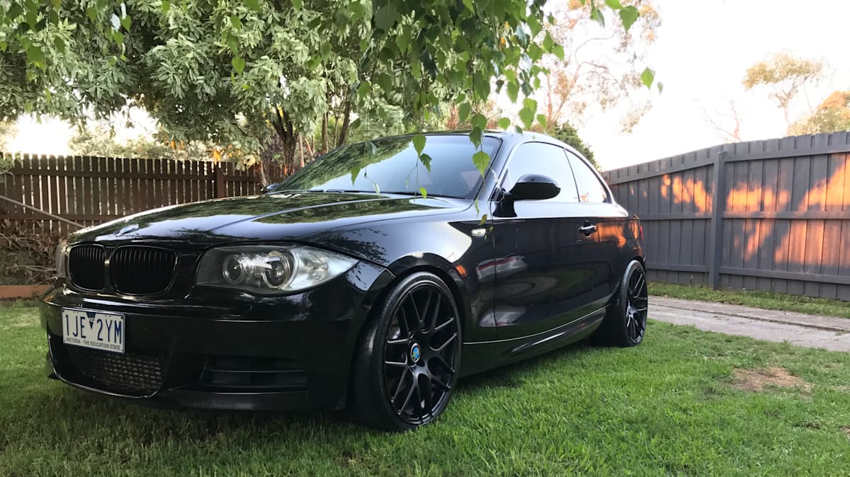 2010 BMW 135i review - Drive