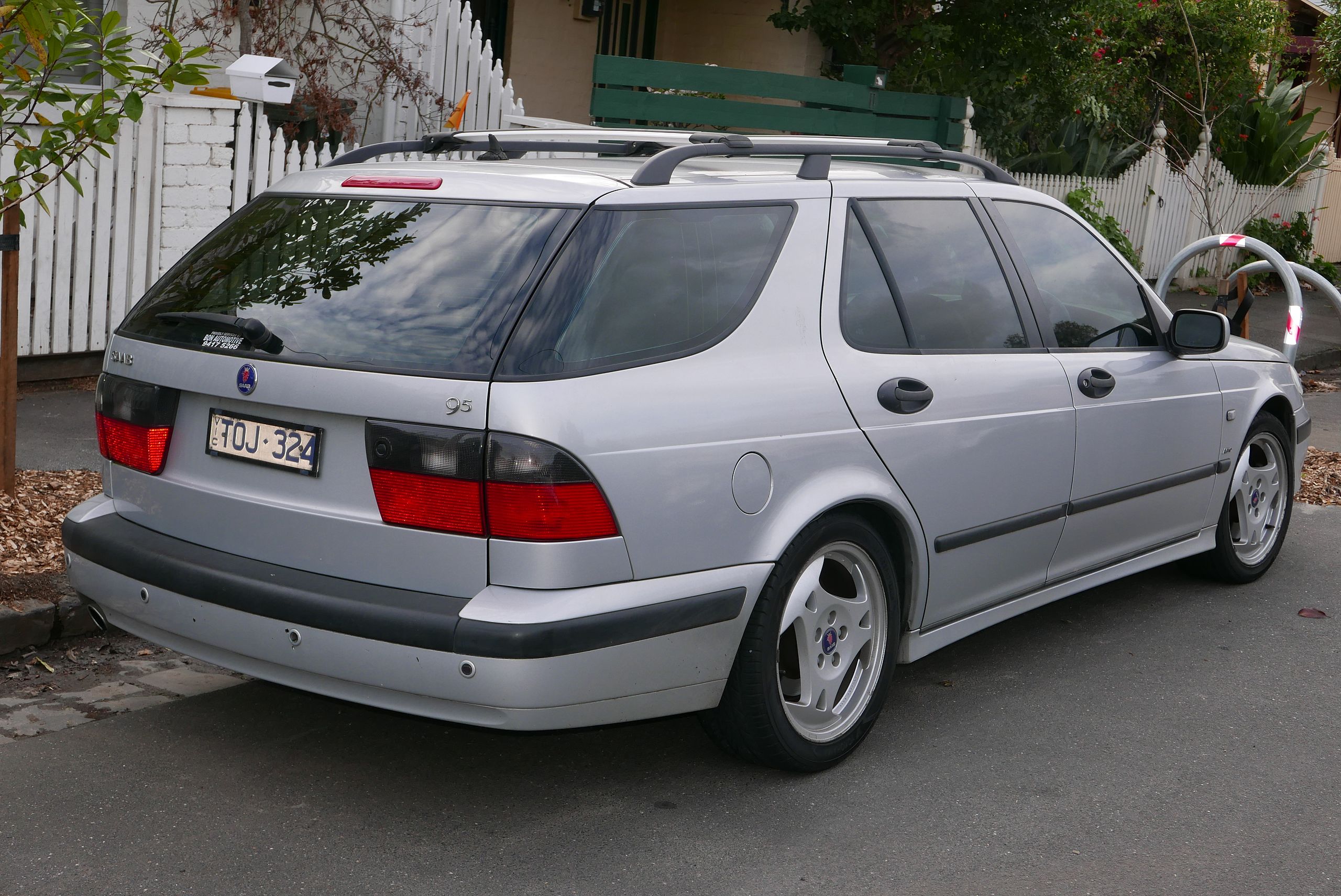 File:2001 Saab 9-5 Aero station wagon (2015-07-16) 02.jpg - Wikipedia