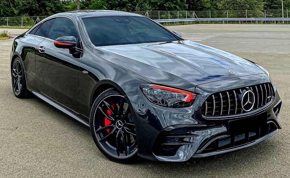 New 2021 Mercedes AMG E53 Coupé With a Menacing Look !
