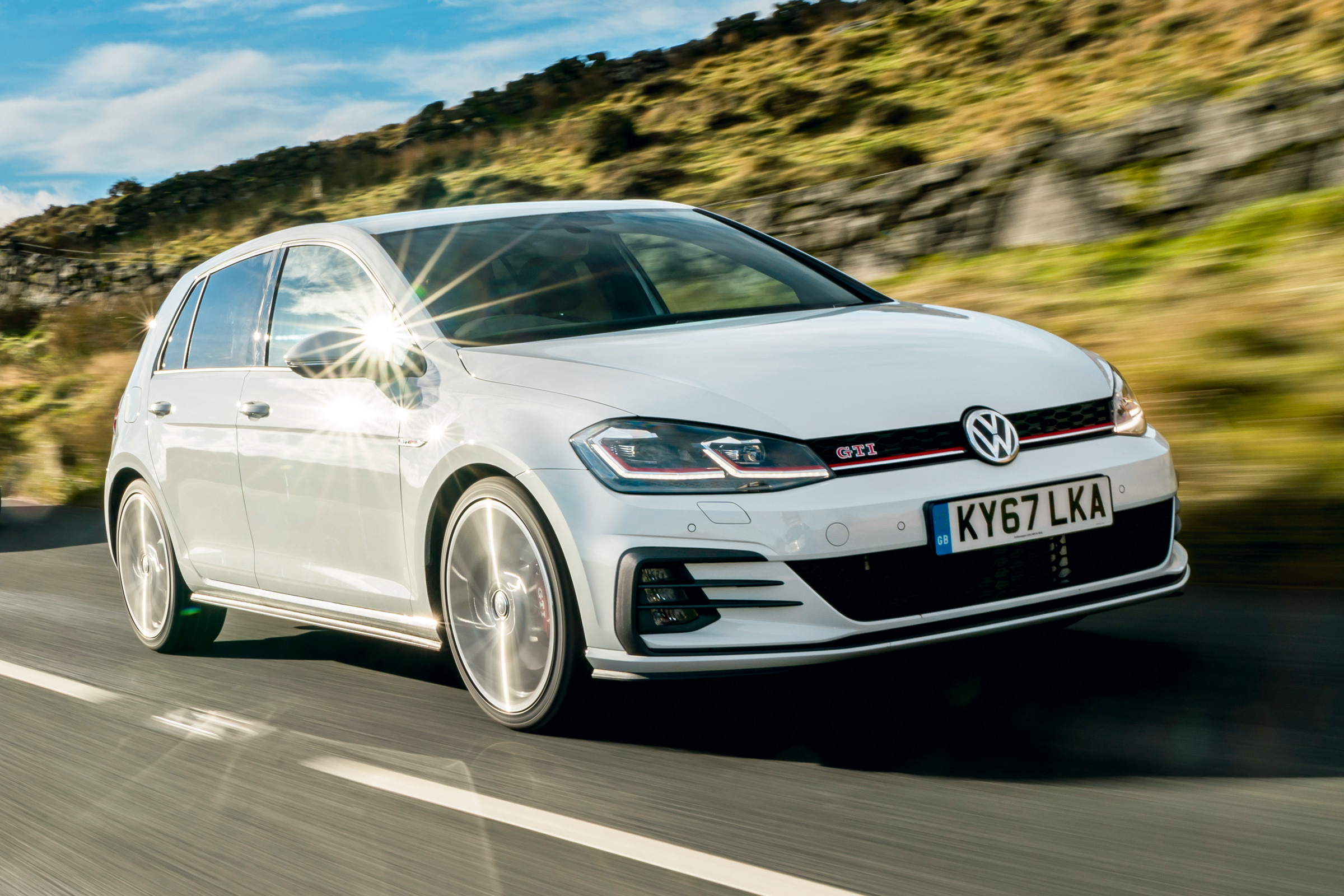 2017 VW Golf GTI review - The iconic hot hatch gets more power and improved  tech | evo