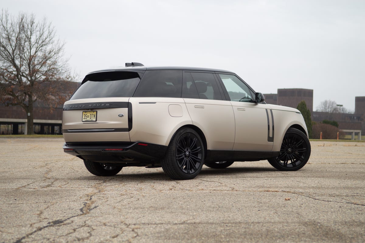 2023 Land Rover Range Rover Is All About Presence - CNET