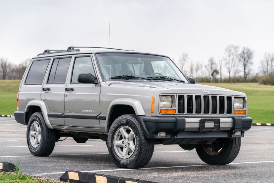 No Reserve: 2000 Jeep Cherokee Sport 4x4 for sale on BaT Auctions - sold  for $12,501 on May 5, 2022 (Lot #72,427) | Bring a Trailer