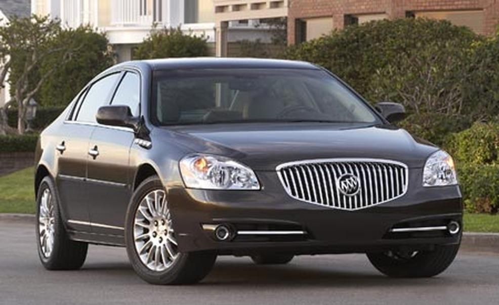2011 Buick Lucerne Overview